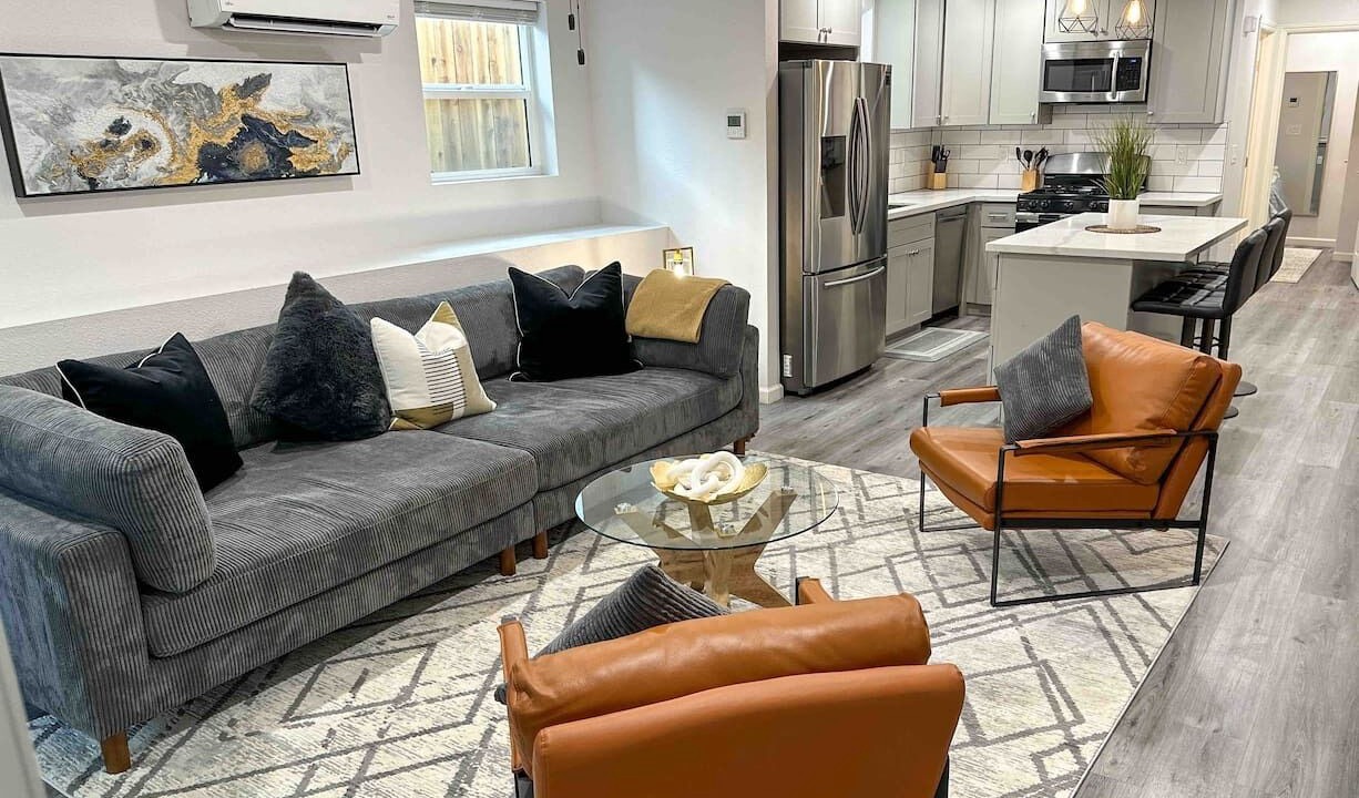 Photo of Livingroom in Downtown Sacramento