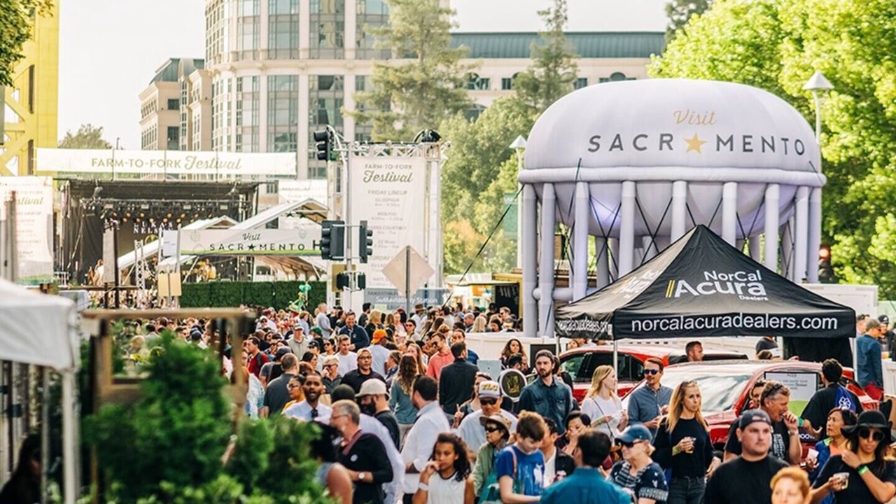 Photo of Others in Downtown Sacramento