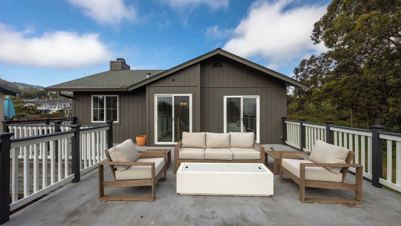 Photo of Patio Balcony in Half Moon Bay