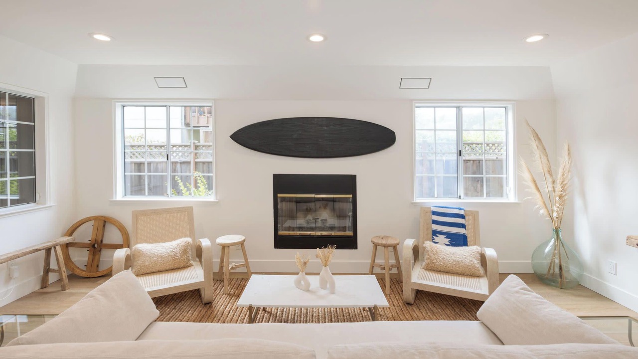 Photo of Livingroom in Half Moon Bay