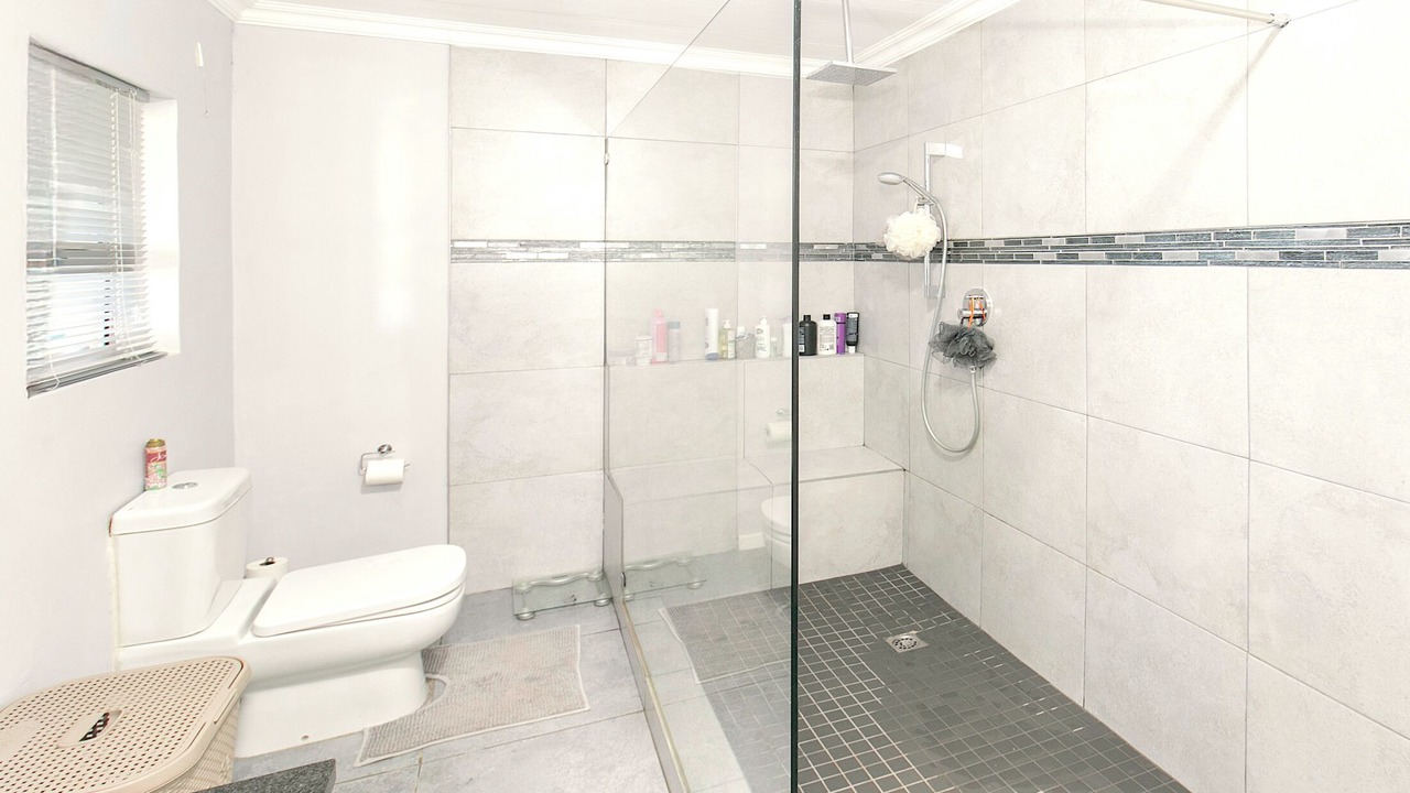Photo of Bathroom in Rheenendal