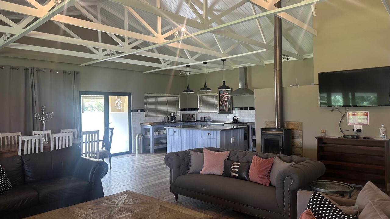 Photo of Livingroom in Clarens