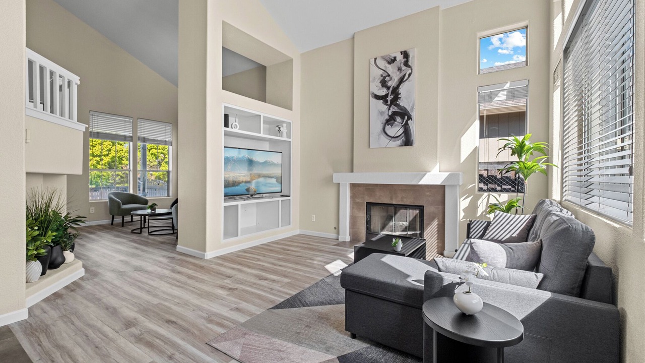 Photo of Livingroom in Southwest Santa Rosa