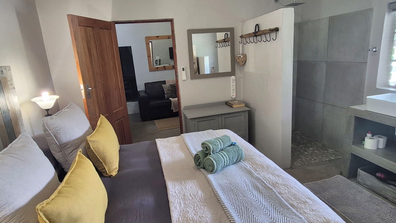 Photo of Bedroom in Karoo Hoogland