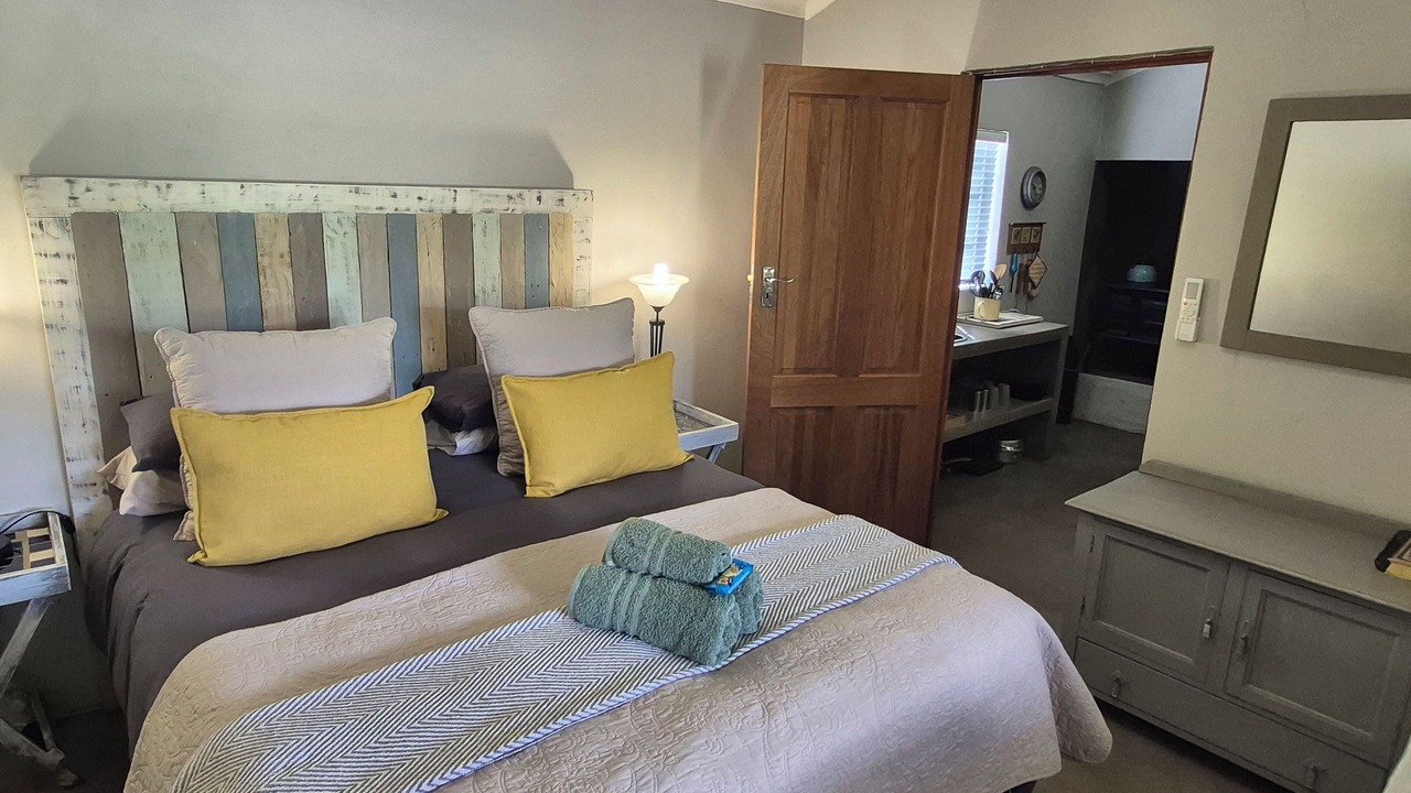 Photo of Bedroom in Karoo Hoogland