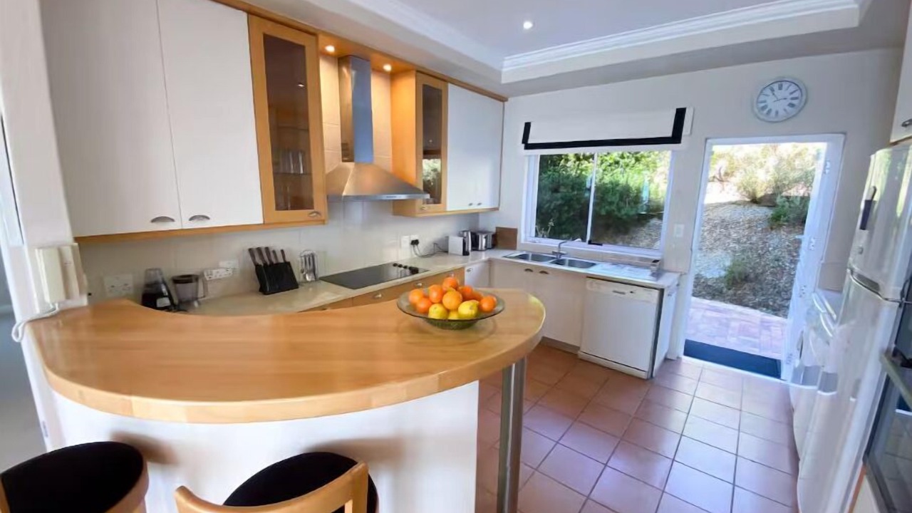 Photo of Kitchen in Bantry Bay
