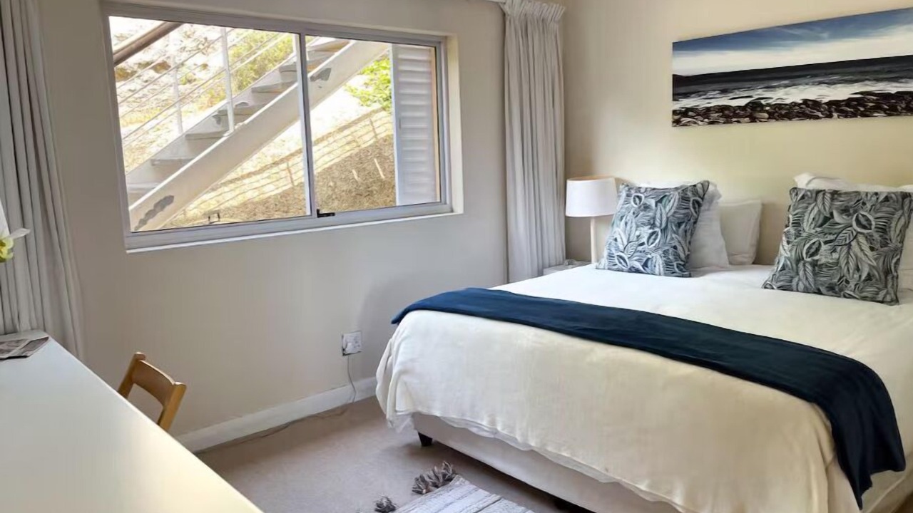 Photo of Bedroom in Bantry Bay