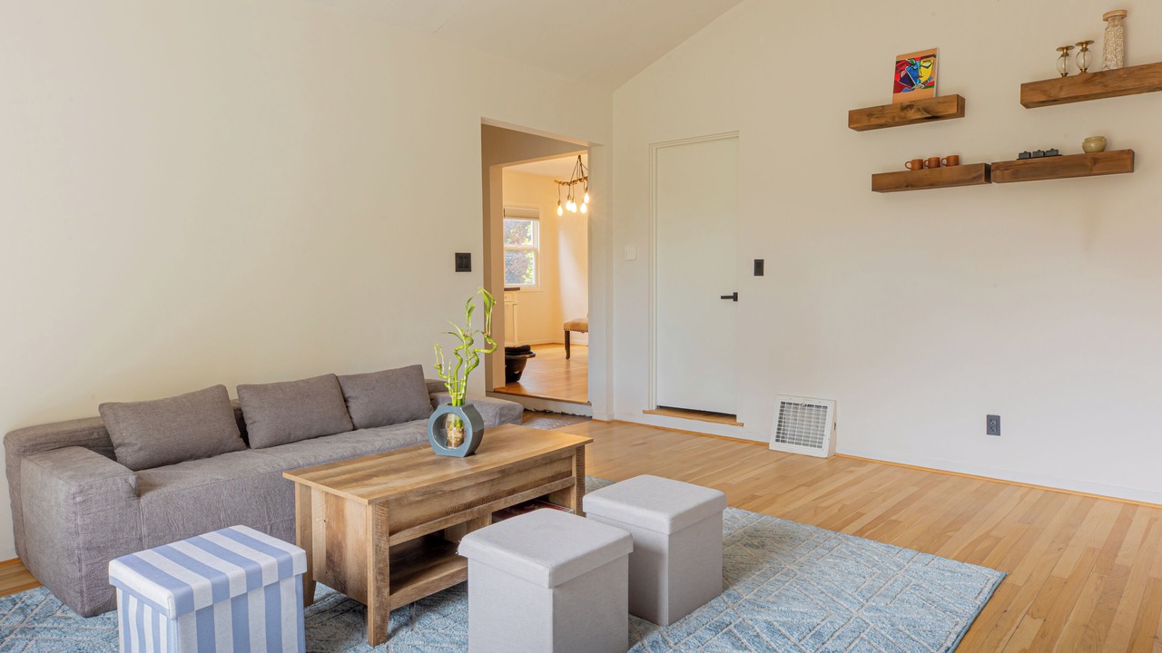 Photo of Livingroom in San Jose