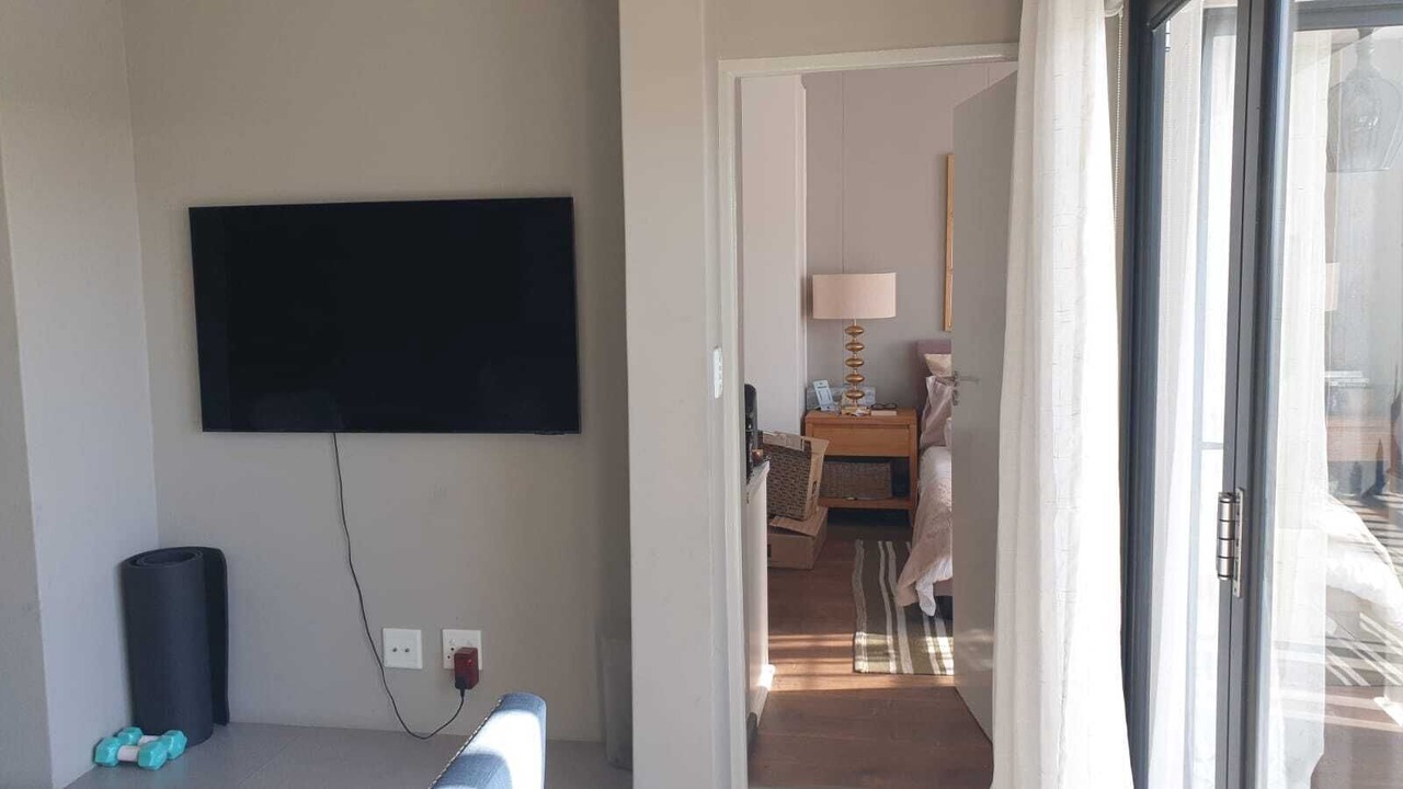 Photo of Livingroom in Burgundy Estate