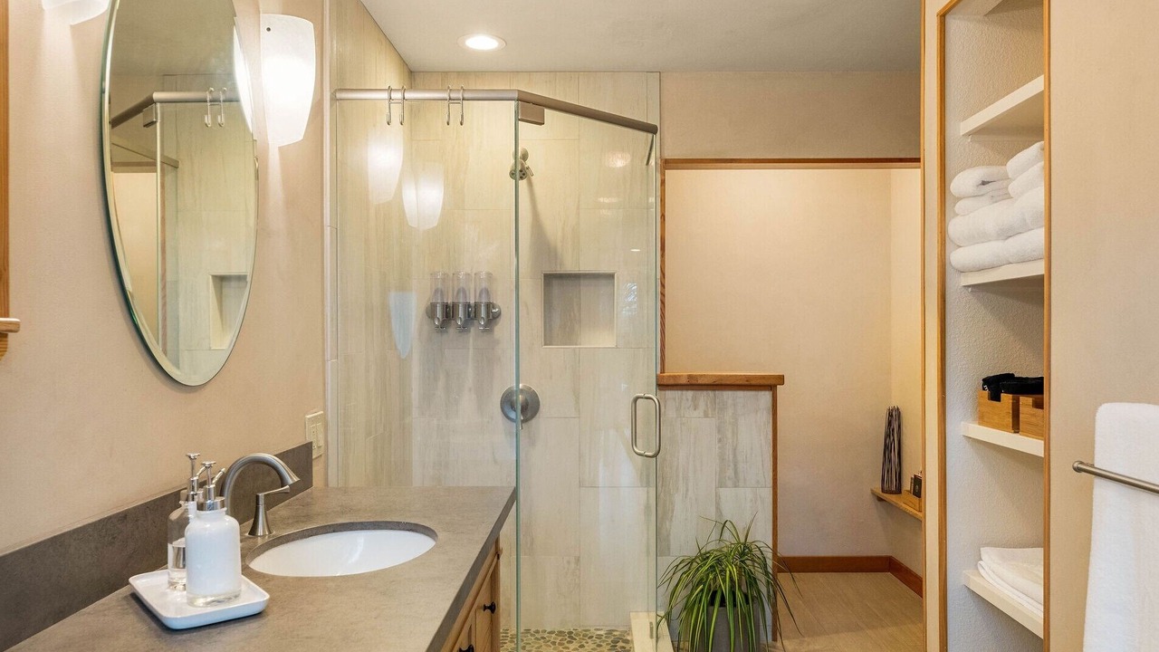 Photo of Bathroom in Freestone