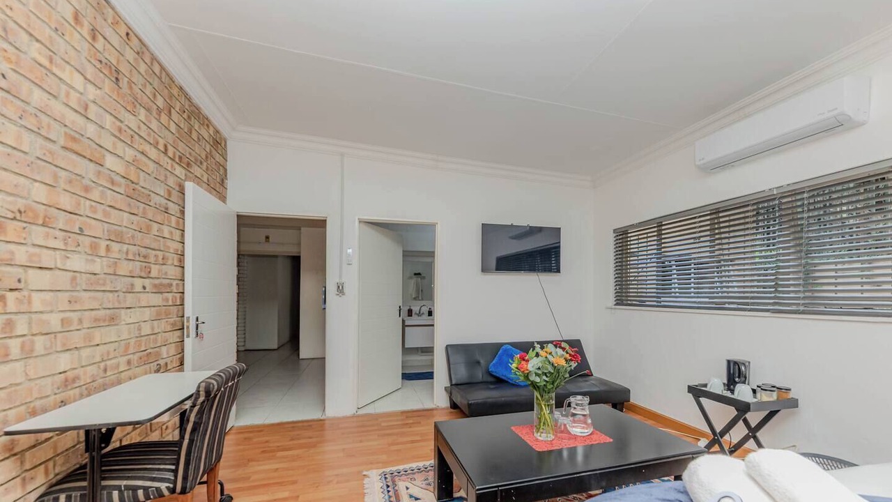 Photo of Livingroom in Greater Johannesburg Metropolitan Area