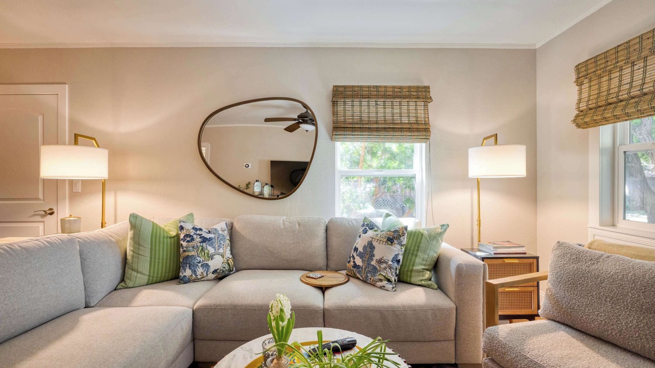 Photo of Livingroom in Napa