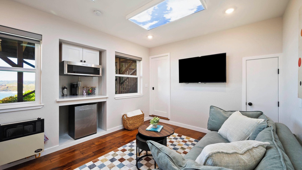 Photo of Livingroom in Pedro Point