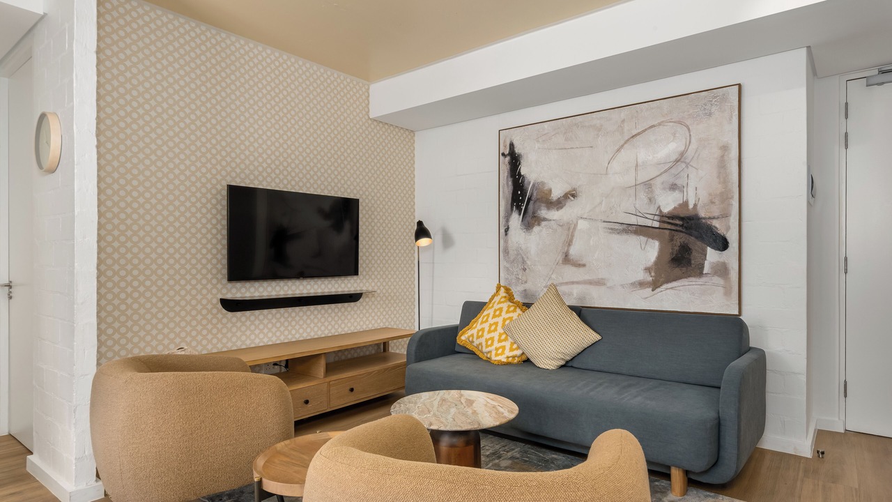 Photo of Livingroom in Three Anchor Bay