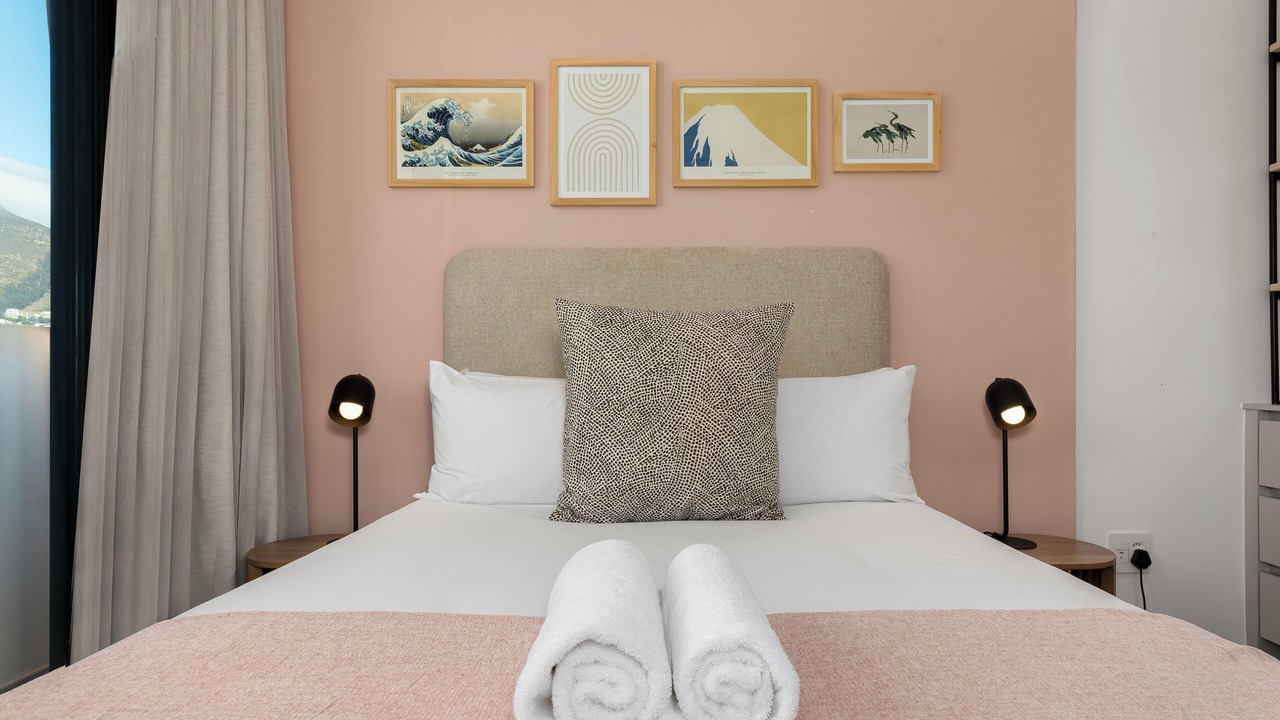 Photo of Bedroom in Three Anchor Bay