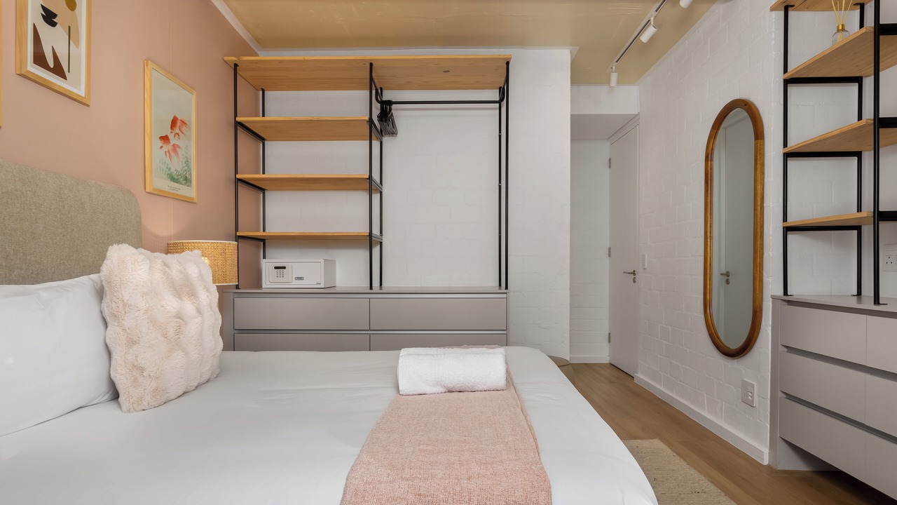 Photo of Bedroom in Three Anchor Bay