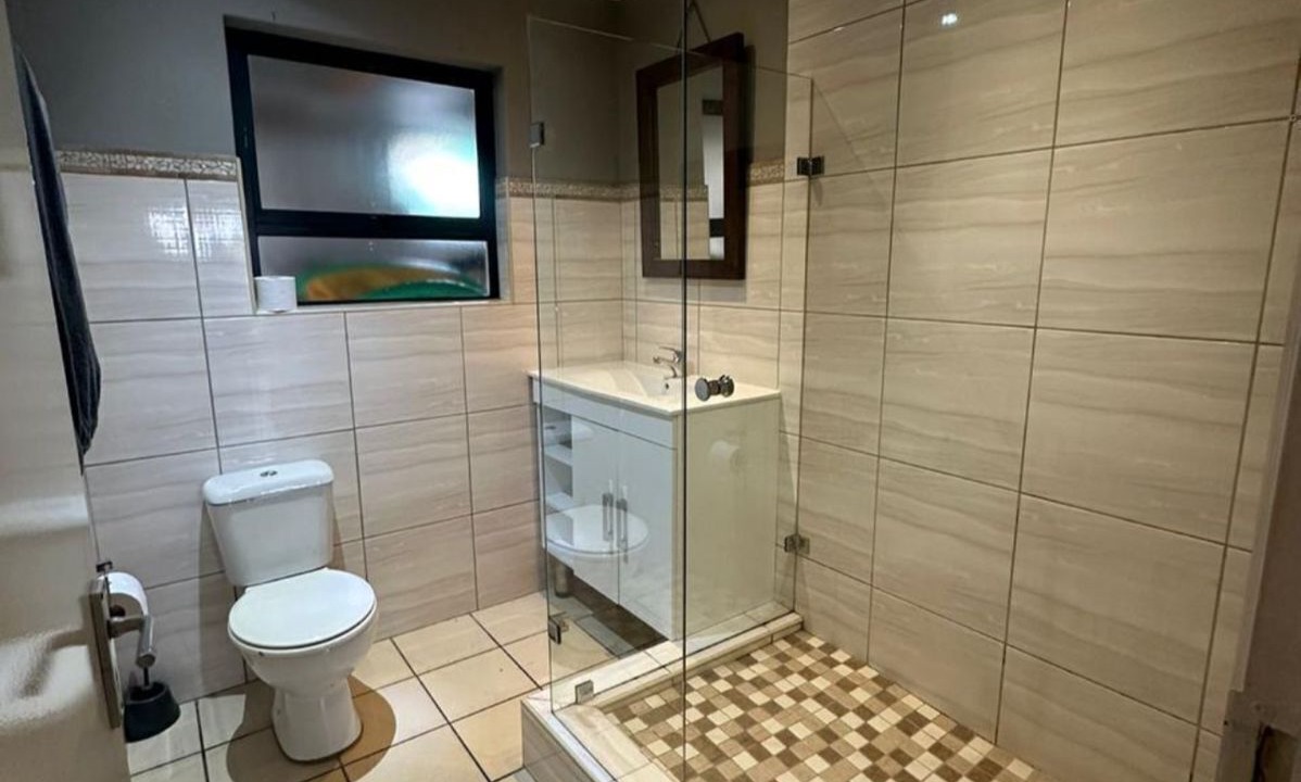 Photo of Bathroom in Parow North
