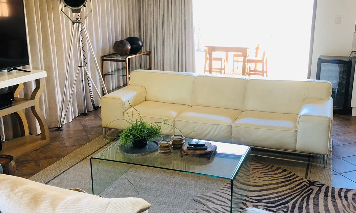 Photo of Livingroom in Ekurhuleni