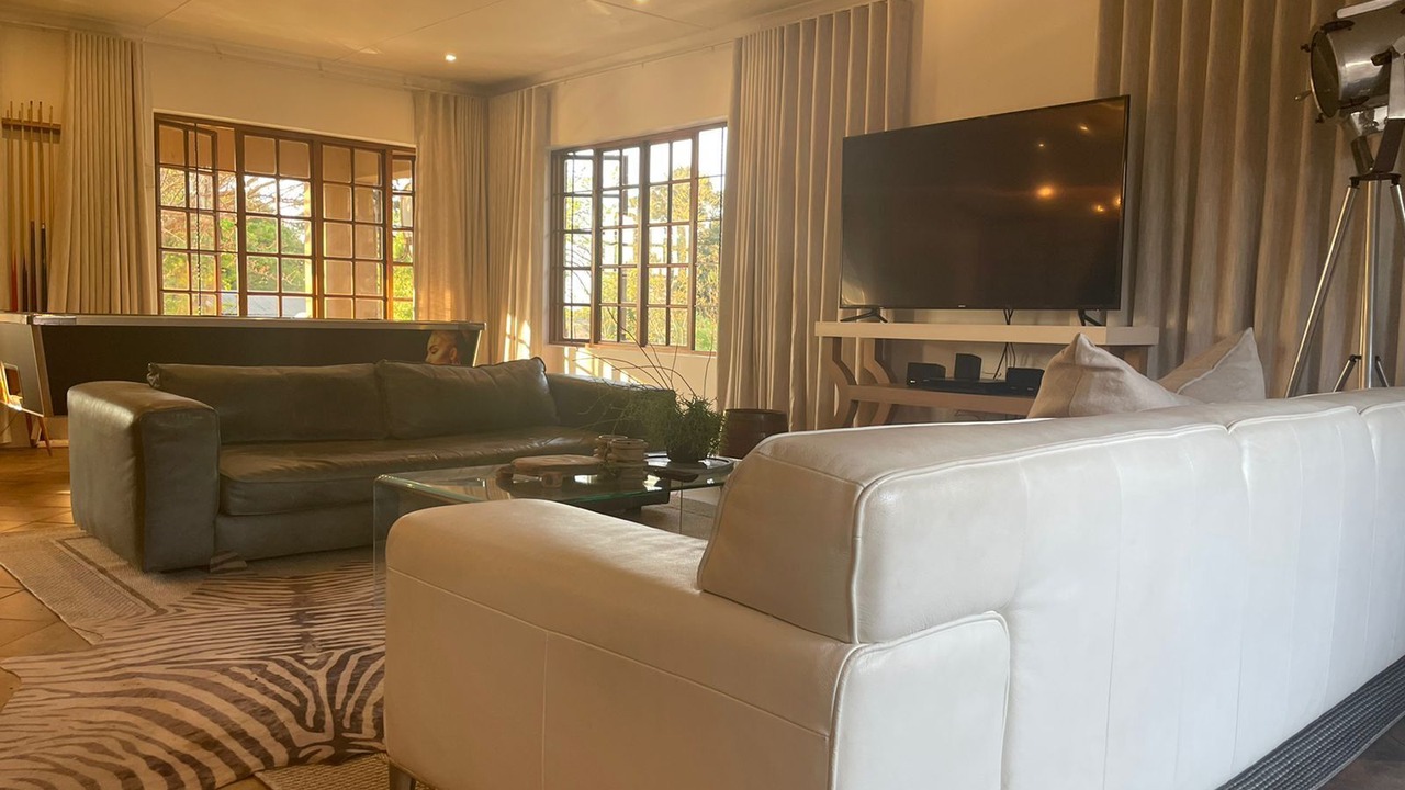 Photo of Livingroom in Ekurhuleni