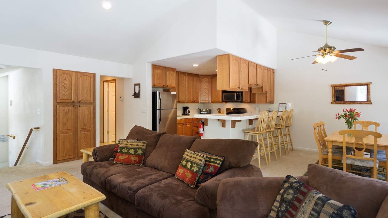 Photo of Bedroom in Tahoe Valley