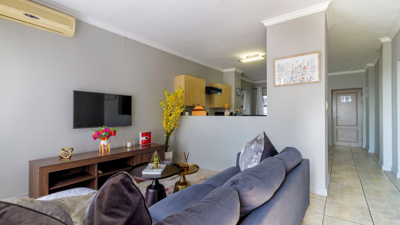 Photo of Livingroom in Greater Johannesburg Metropolitan Area