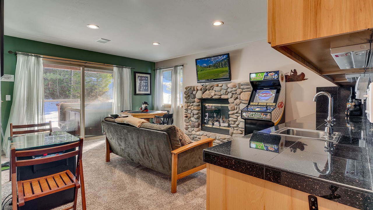 Photo of Livingroom in Pioneer Trail