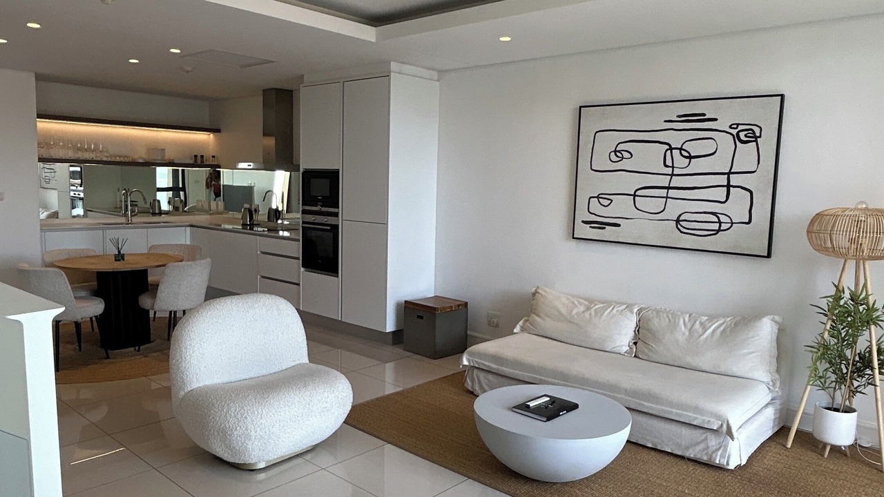 Photo of Livingroom in Houghton Estate