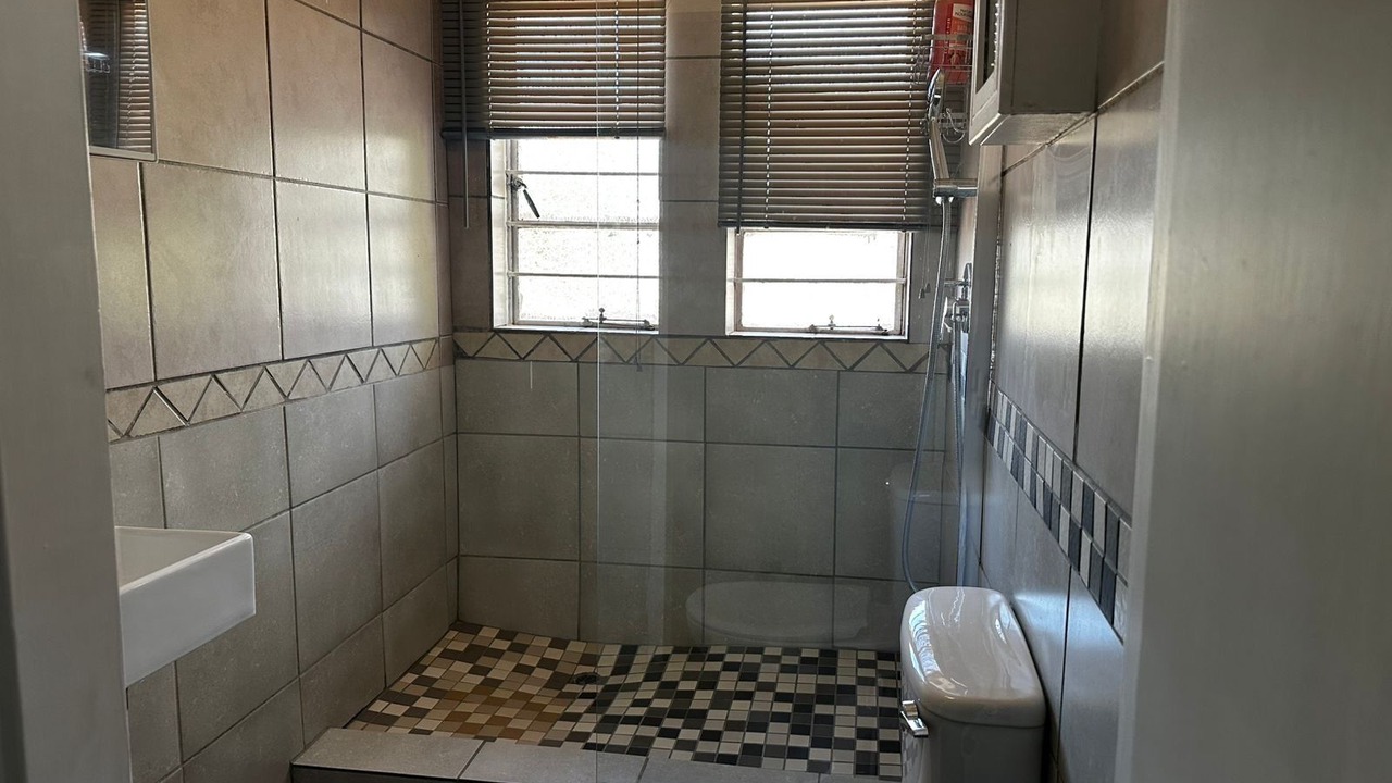 Photo of Bathroom in Elarduspark
