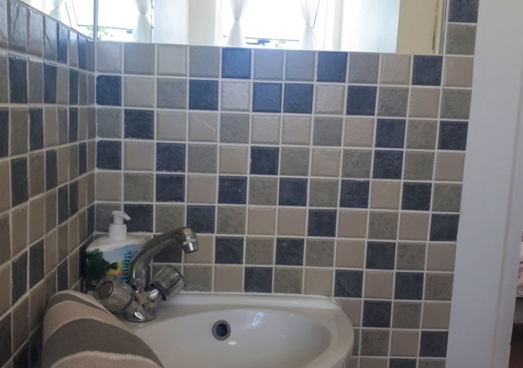 Photo of Bathroom in Elgin