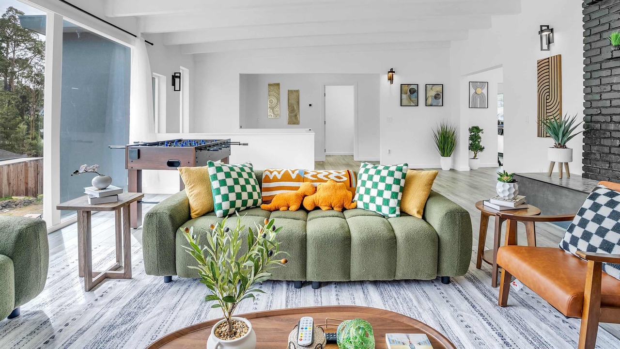Photo of Livingroom in Montara