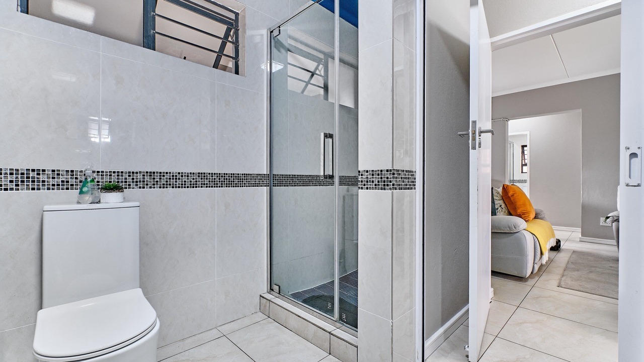 Photo of Bathroom in Greater Johannesburg Metropolitan Area