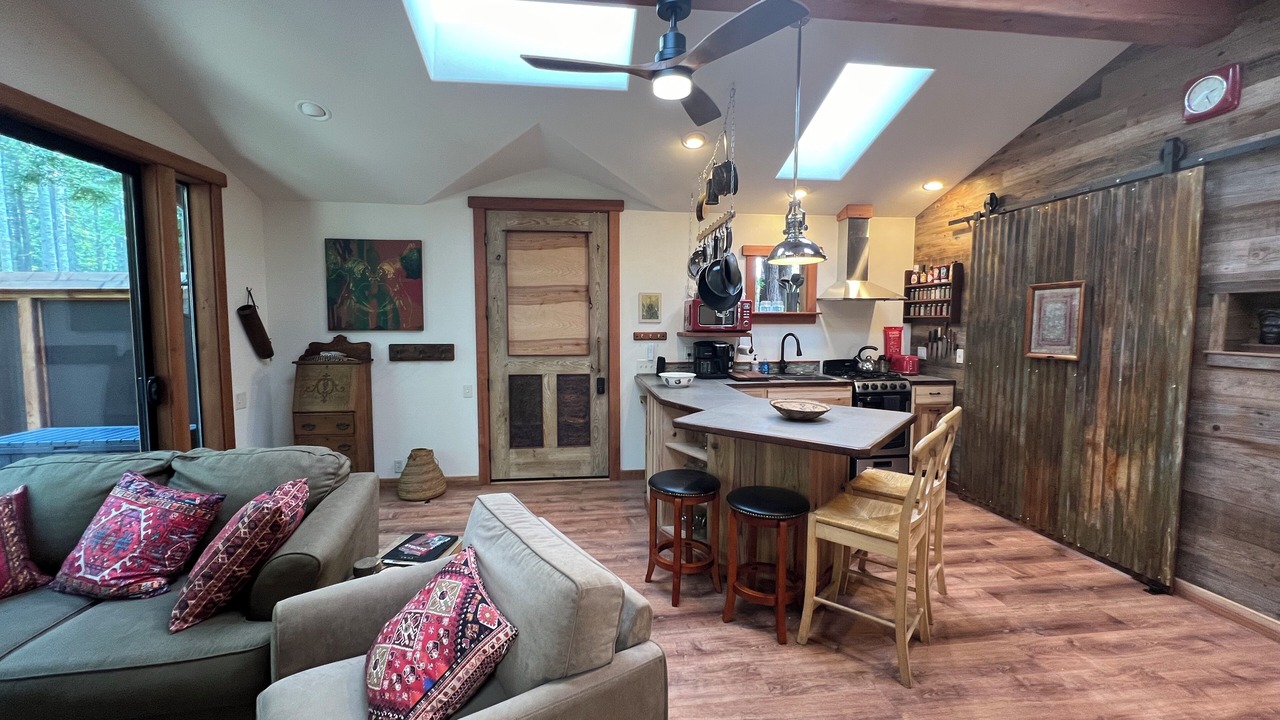 Photo of Bedroom in Little River