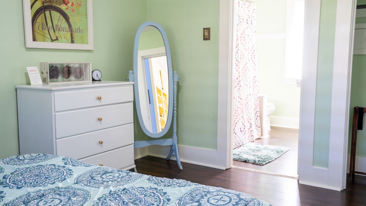 Photo of Bedroom in West Alameda