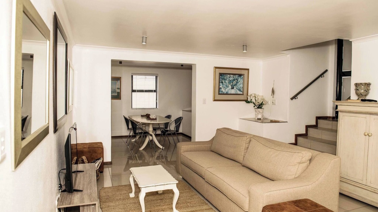 Photo of Livingroom in Calypso Beach