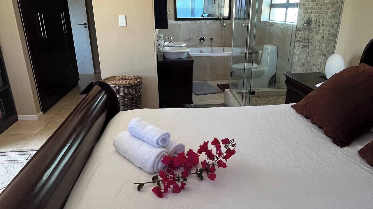 Photo of Bedroom in Calypso Beach
