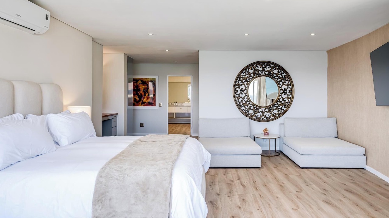 Photo of Bedroom in Bantry Bay