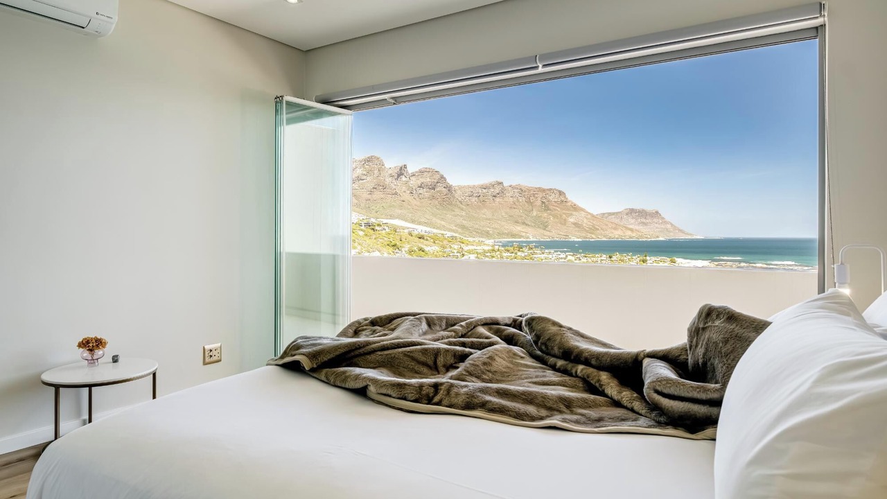 Photo of Bedroom in Bantry Bay
