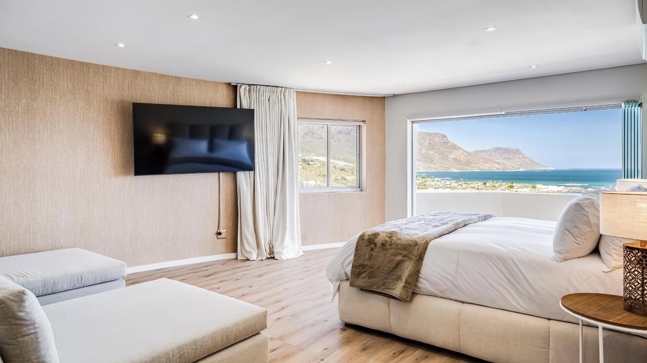 Photo of Bedroom in Bantry Bay