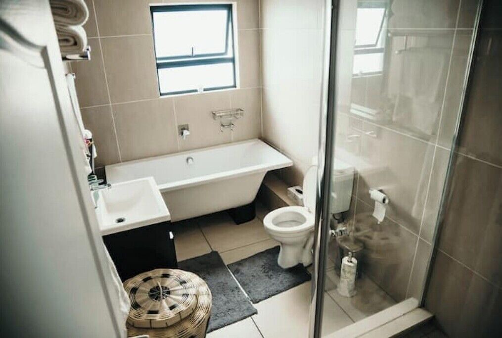 Photo of Bathroom in Greater Johannesburg Metropolitan Area
