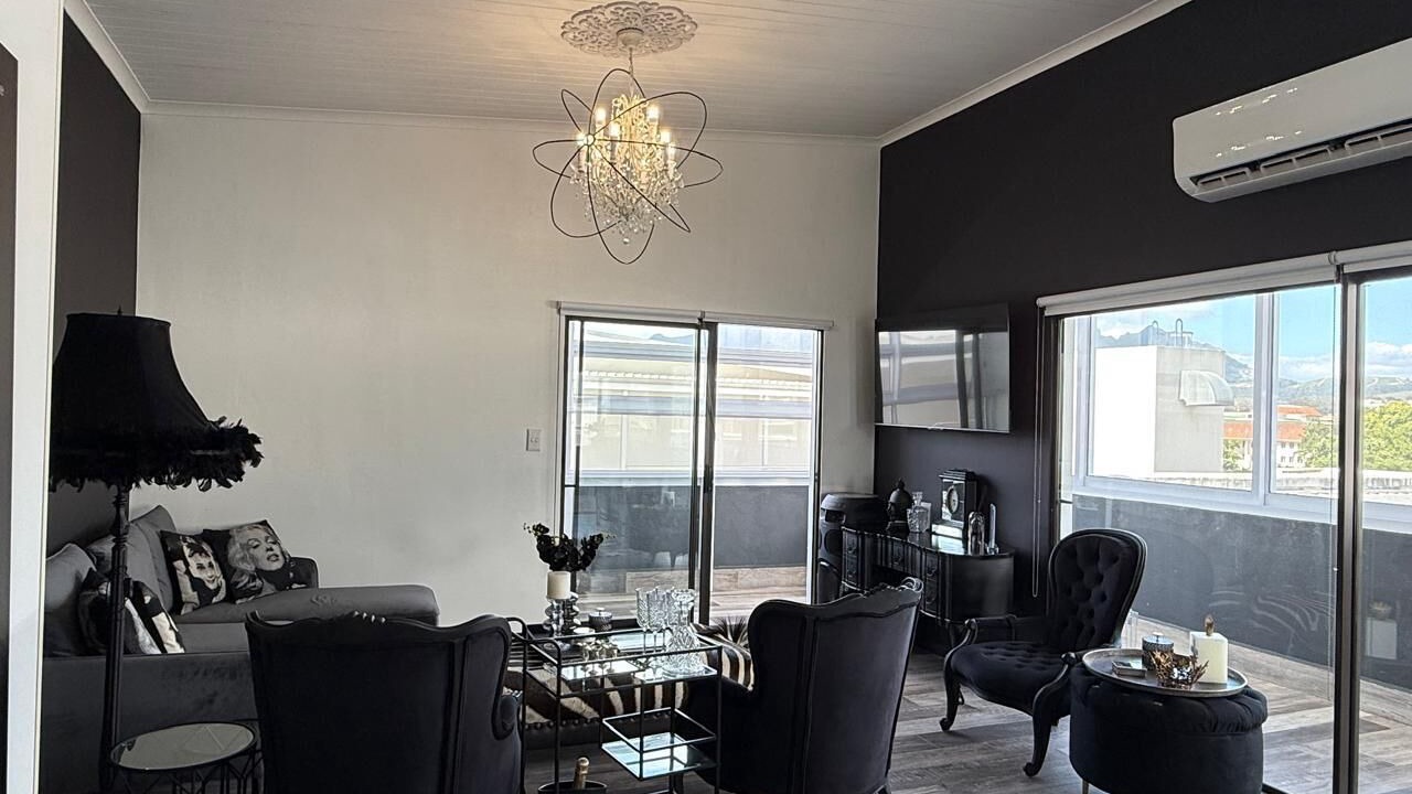 Photo of Livingroom in Stellenbosch Central