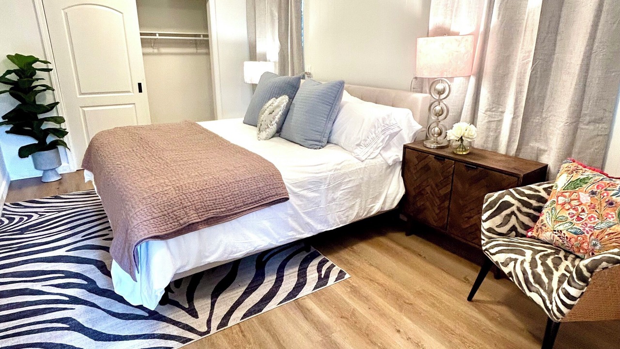 Photo of Bedroom in Willow Glen South - Lincoln Glen