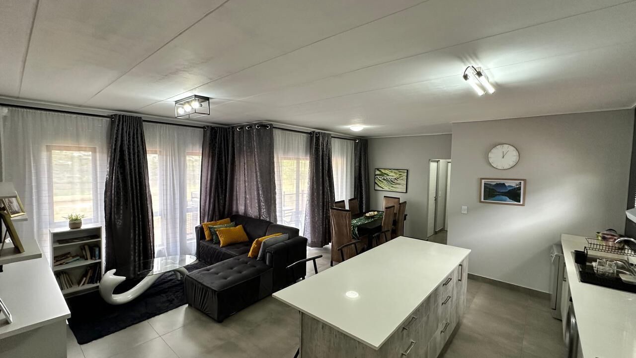 Photo of Livingroom in Nelspruit