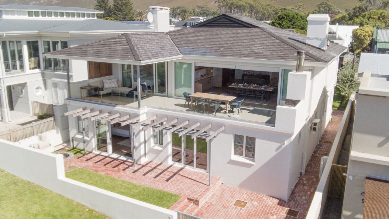 Photo of Others in Hermanus