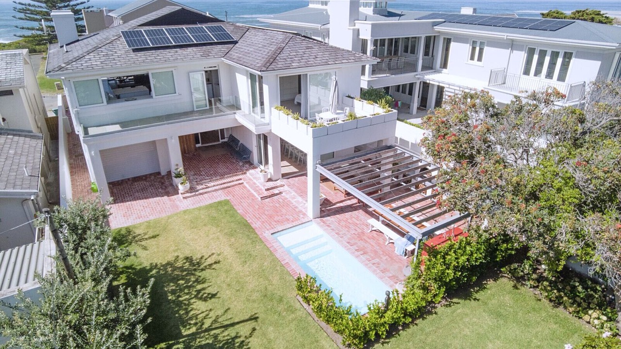 Photo of Others in Hermanus