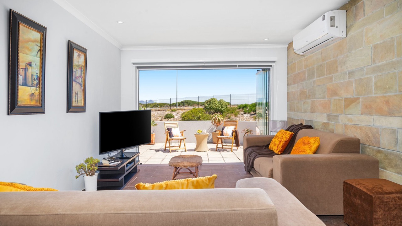 Photo of Livingroom in Big Bay