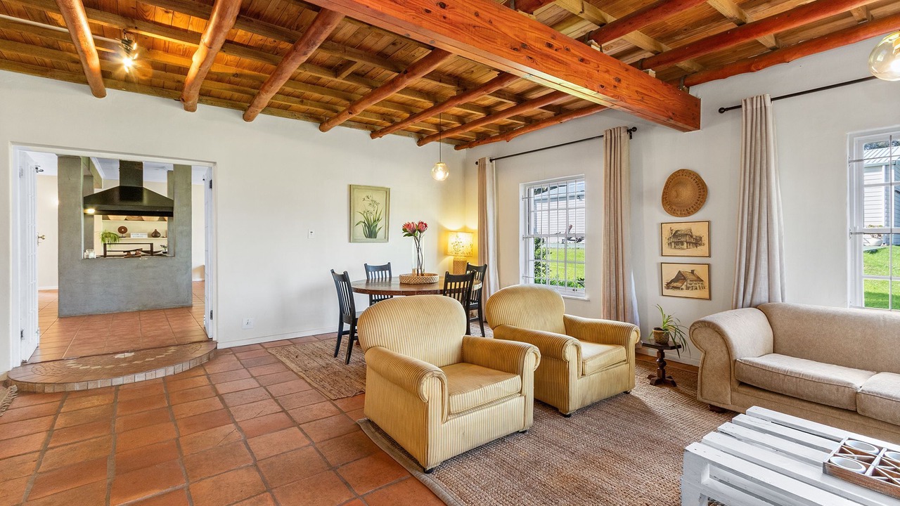 Photo of Livingroom in Helderberg Rural
