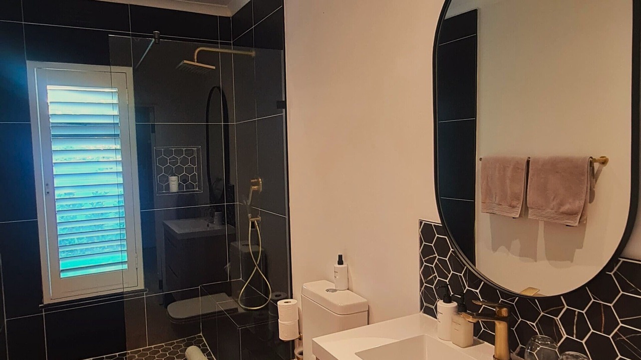 Photo of Bathroom in Lakeside