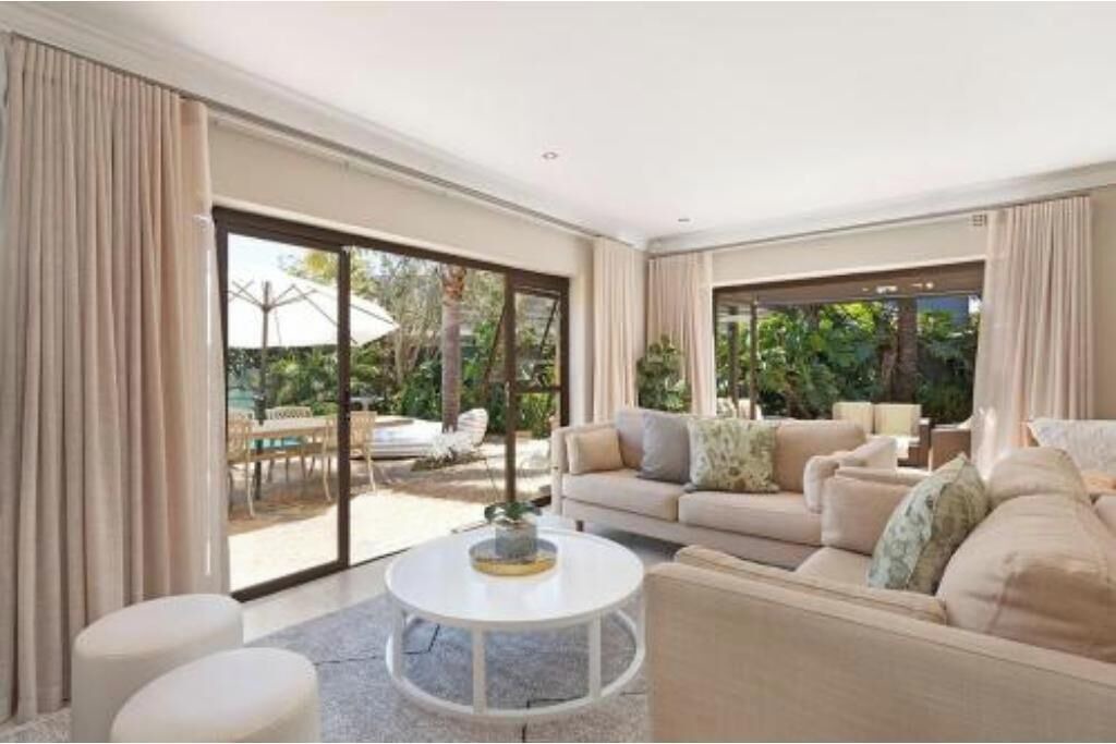 Photo of Livingroom in Lakeside