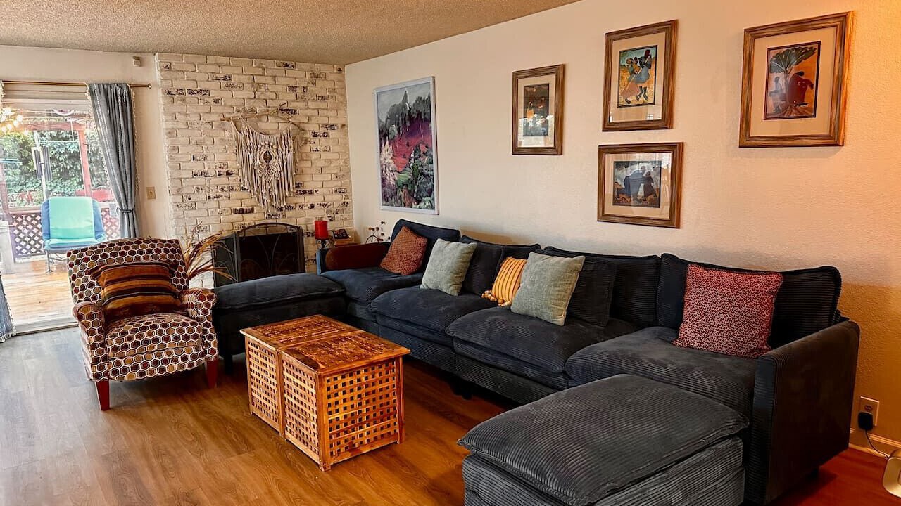 Photo of Livingroom in El Sobrante