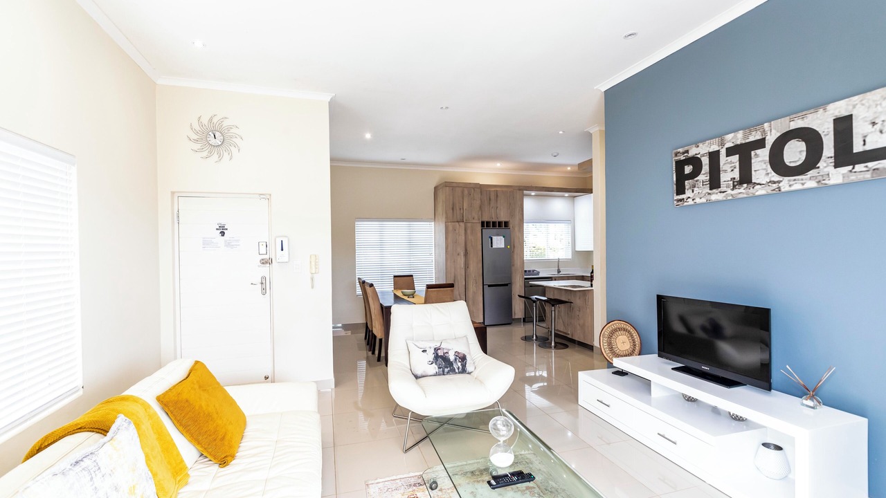 Photo of Livingroom in Beacon Bay